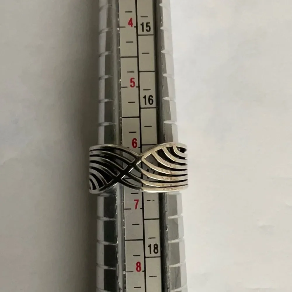 ‎MINIMALIST SILVER MULTILAYER LINES RING RESIZABLE
